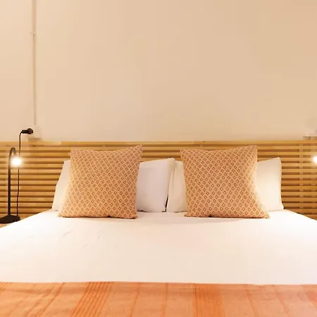 Bravissimo Ciutadans Penthouse, 3-bedroom * Girona