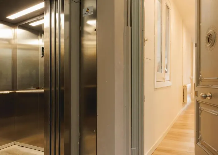 Bravissimo Ciutadans Penthouse, 3-bedroom *