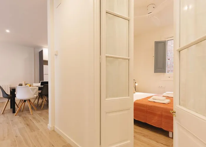 Bravissimo Ciutadans Penthouse, 3-bedroom * Girona