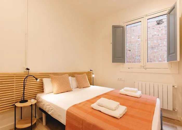 Bravissimo Ciutadans Penthouse, 3-bedroom * Girona