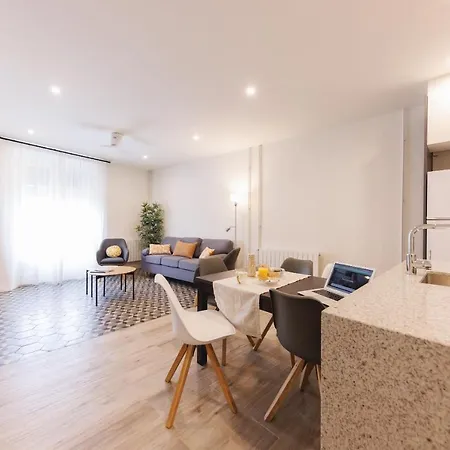 Bravissimo Ciutadans Penthouse, 3-bedroom Girona